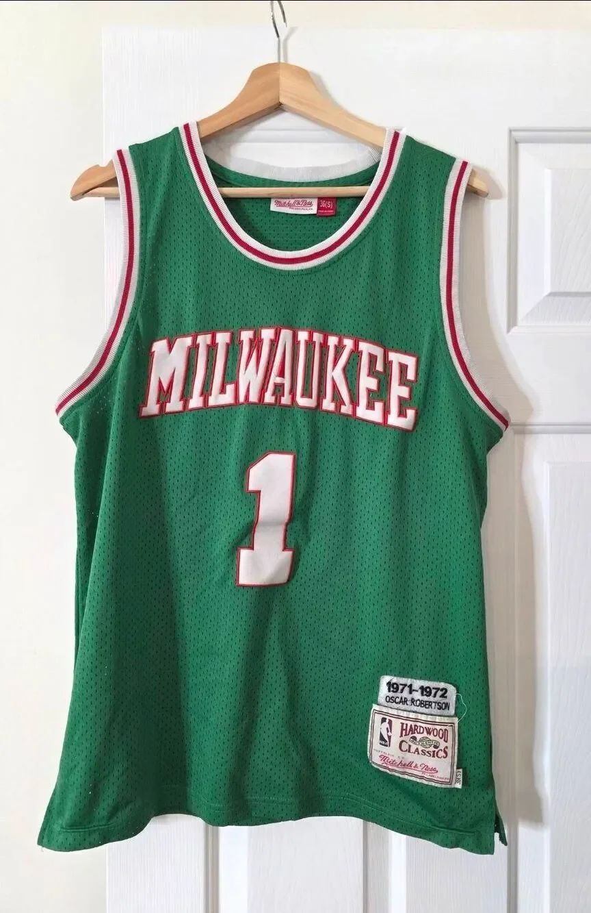 Mitchell & Ness Authentic Oscar Robertson Milwaukee Bucks 1971-72 Jersey 36 S